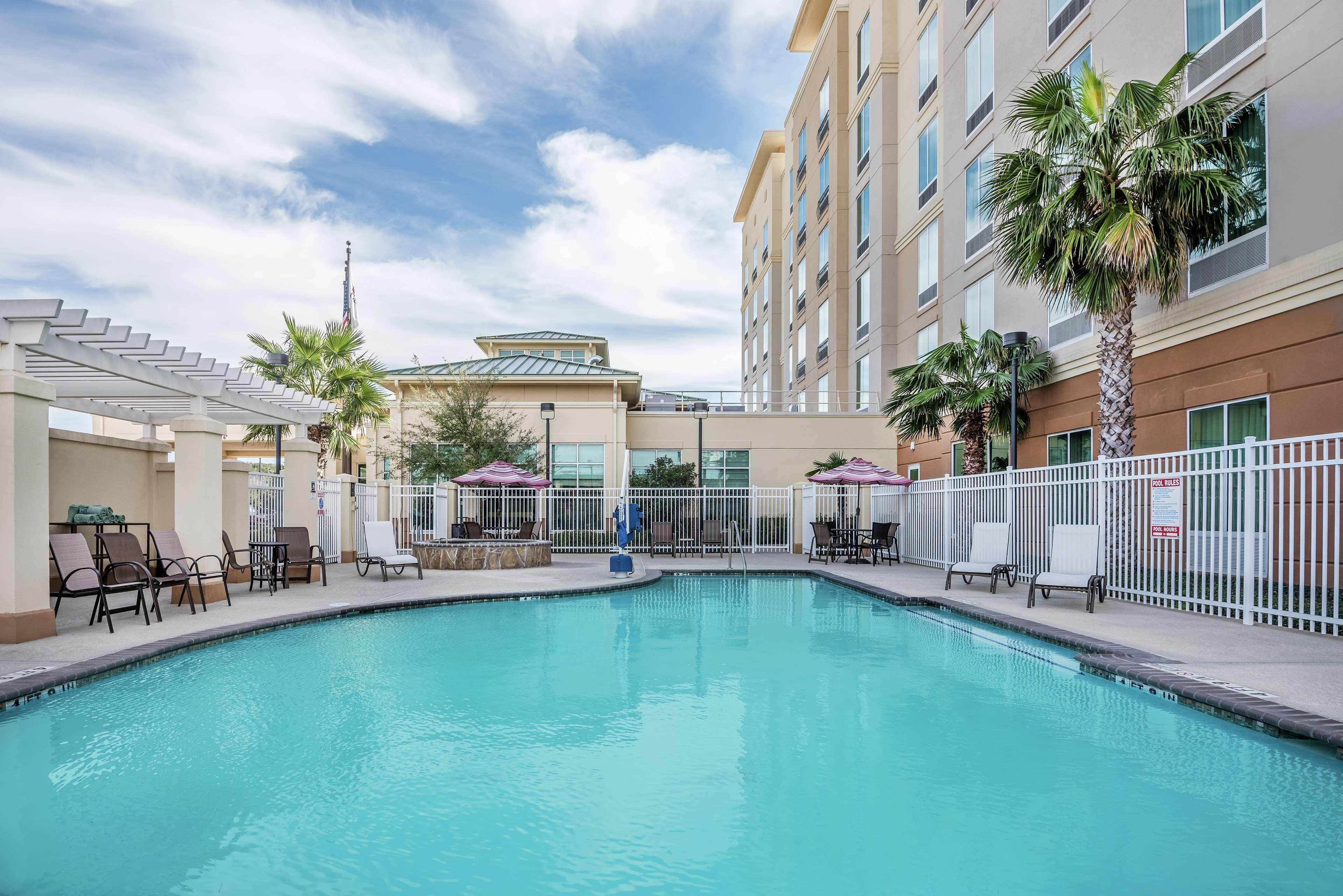 Hilton Garden Inn San Antonio/Rim Pass Drive Kültér fotó