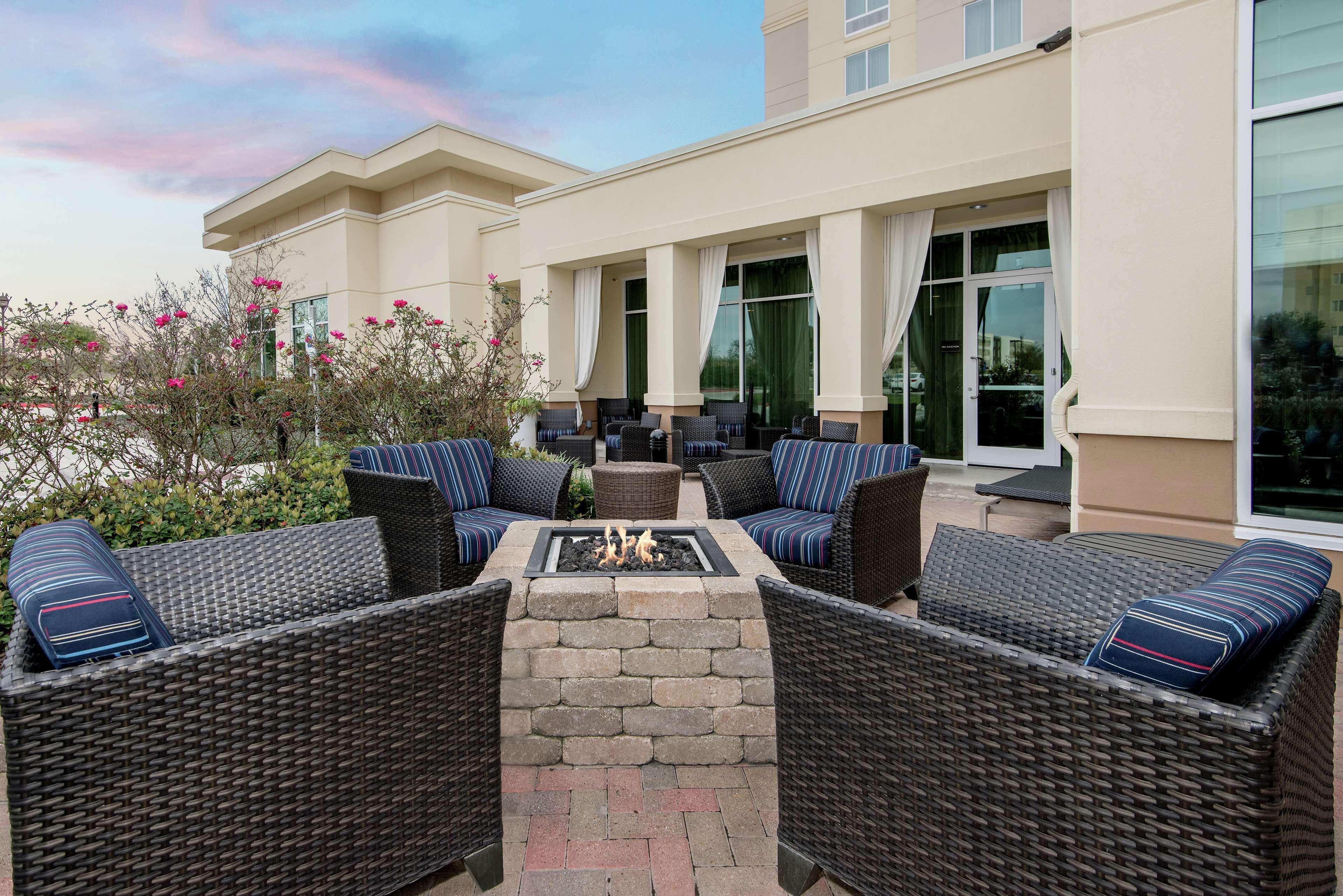 Hilton Garden Inn San Antonio/Rim Pass Drive Kültér fotó