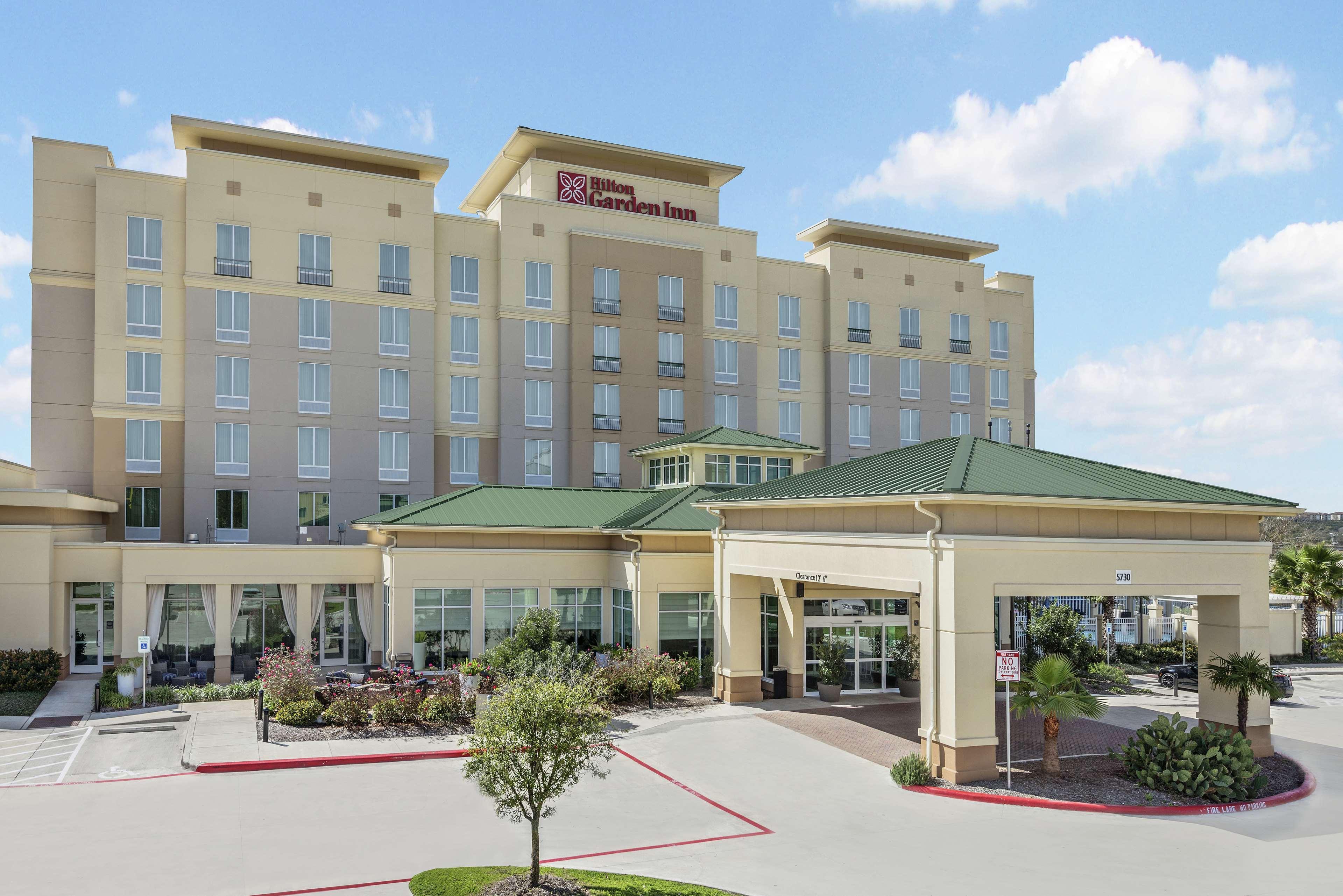 Hilton Garden Inn San Antonio/Rim Pass Drive Kültér fotó