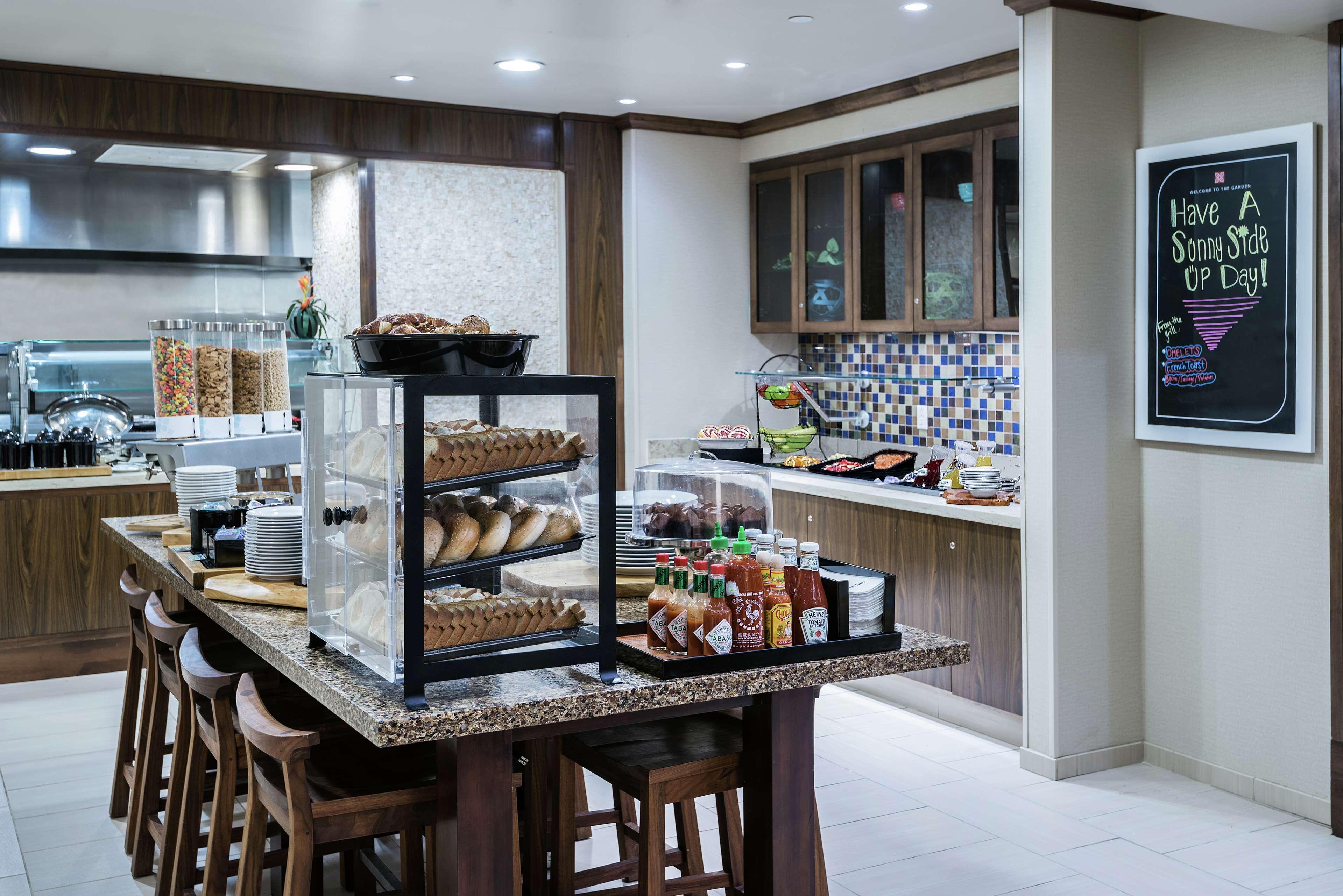 Hilton Garden Inn San Antonio/Rim Pass Drive Kültér fotó