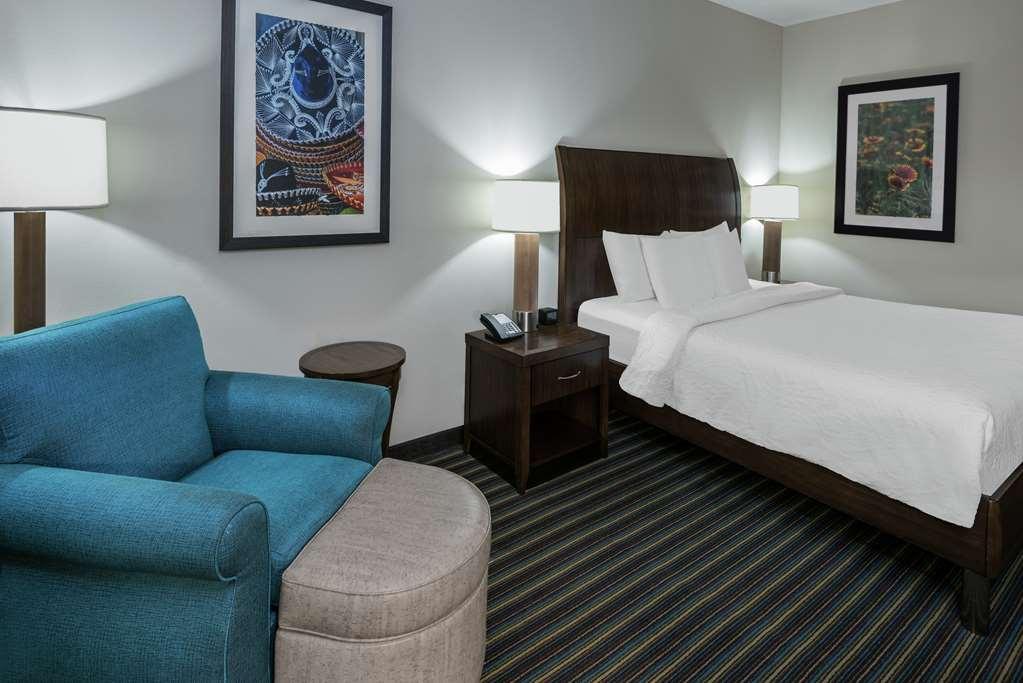 Hilton Garden Inn San Antonio/Rim Pass Drive Szoba fotó