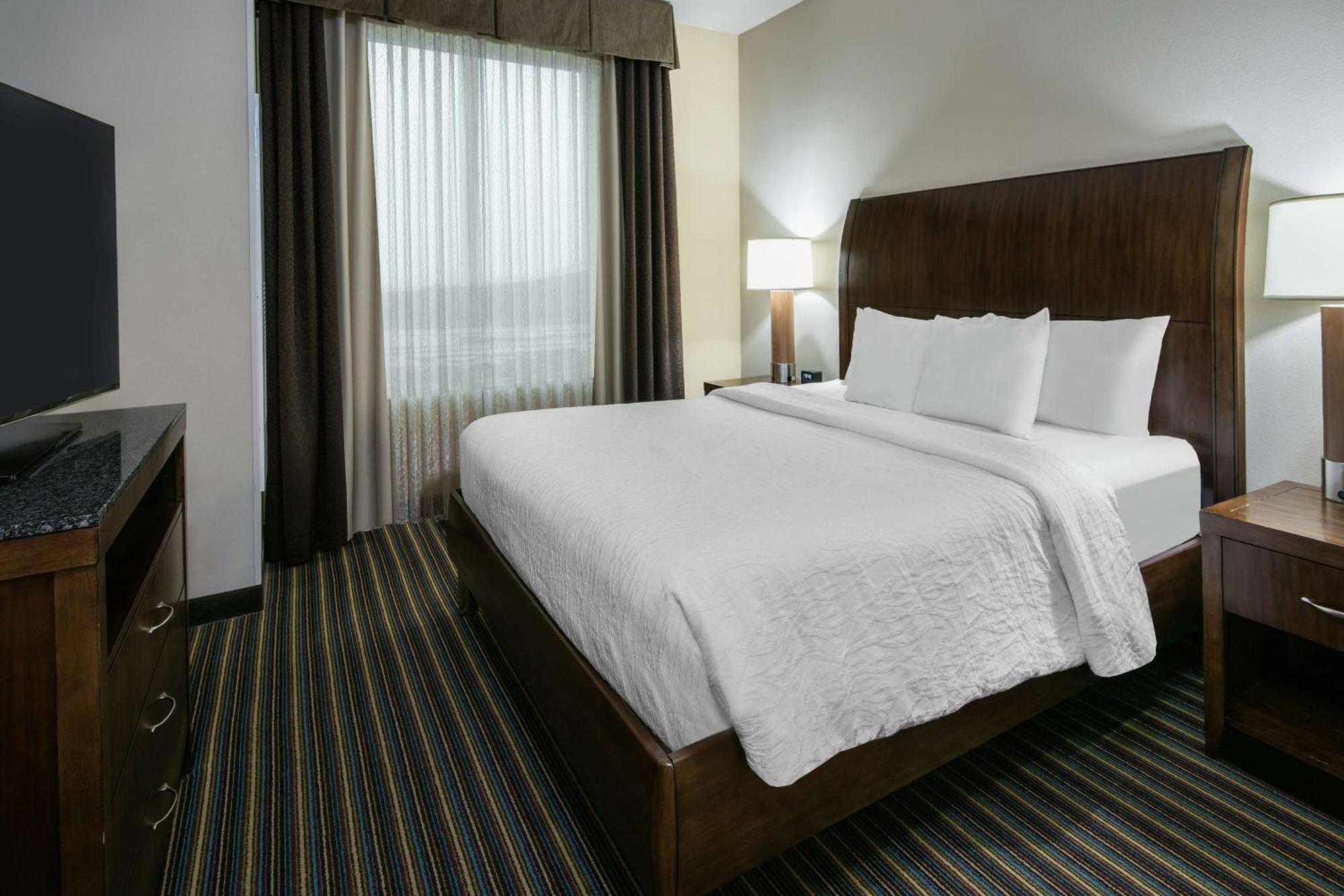 Hilton Garden Inn San Antonio/Rim Pass Drive Kültér fotó